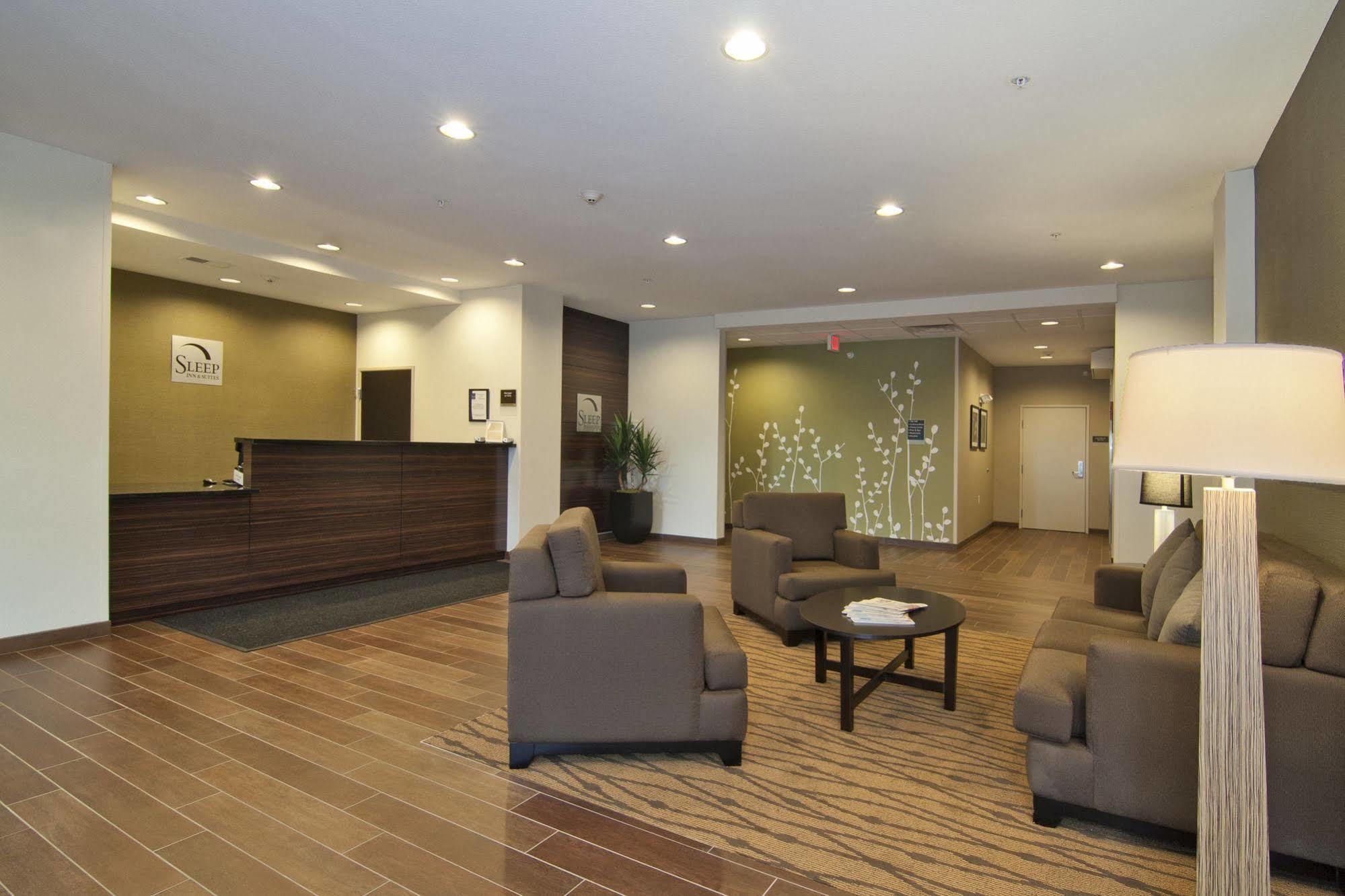 Sleep Inn & Suites Marshall - University Area Exterior photo